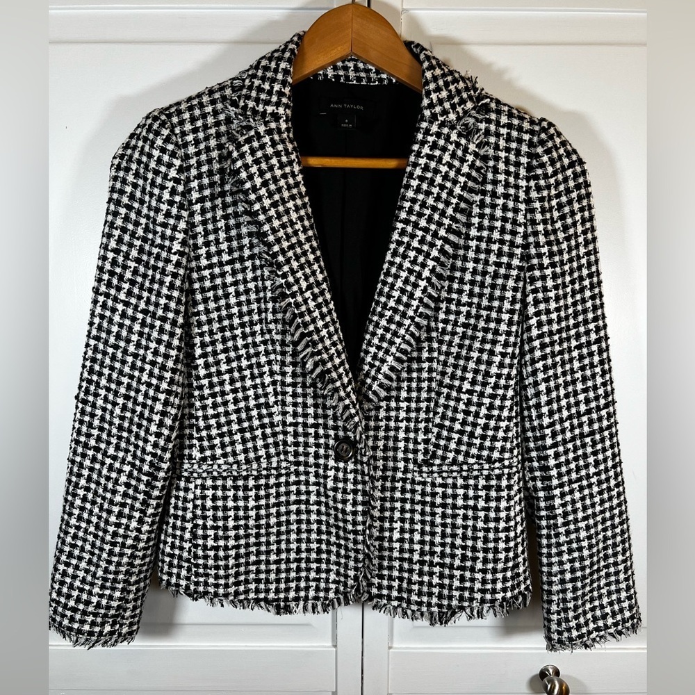 Ann‎ Taylor Women's Size 0 Single Button Black White Houndstooth Blazer